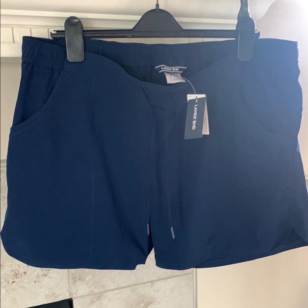 NWT Lands' End Blue Athletic Shorts with Flat Front Draw String Size 18